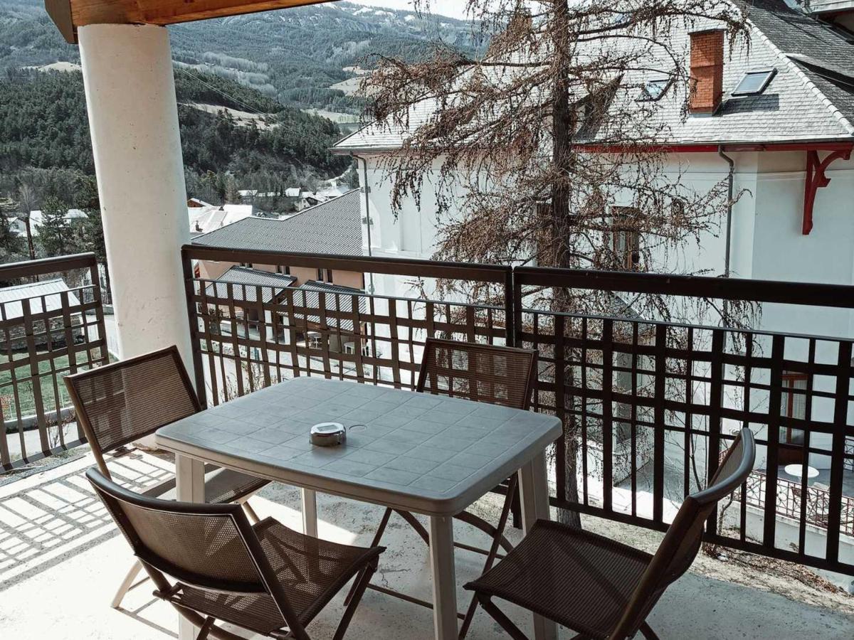 Studio 4 Personnes Avec Piscine Et Sauna - Residence Chateau Des Magnans - Jausiers - Fr-1-165B-45 Экстерьер фото