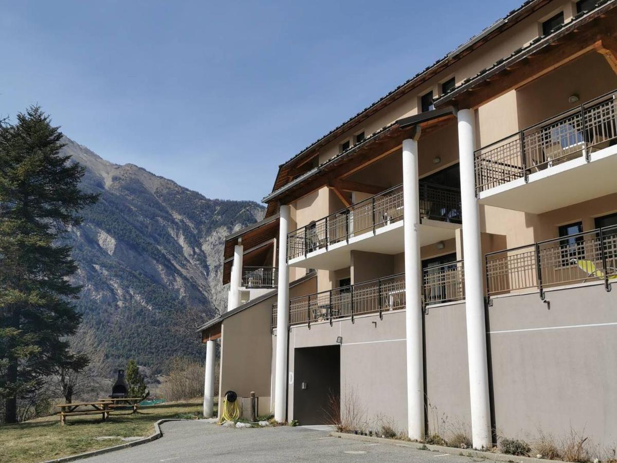 Studio 4 Personnes Avec Piscine Et Sauna - Residence Chateau Des Magnans - Jausiers - Fr-1-165B-45 Экстерьер фото