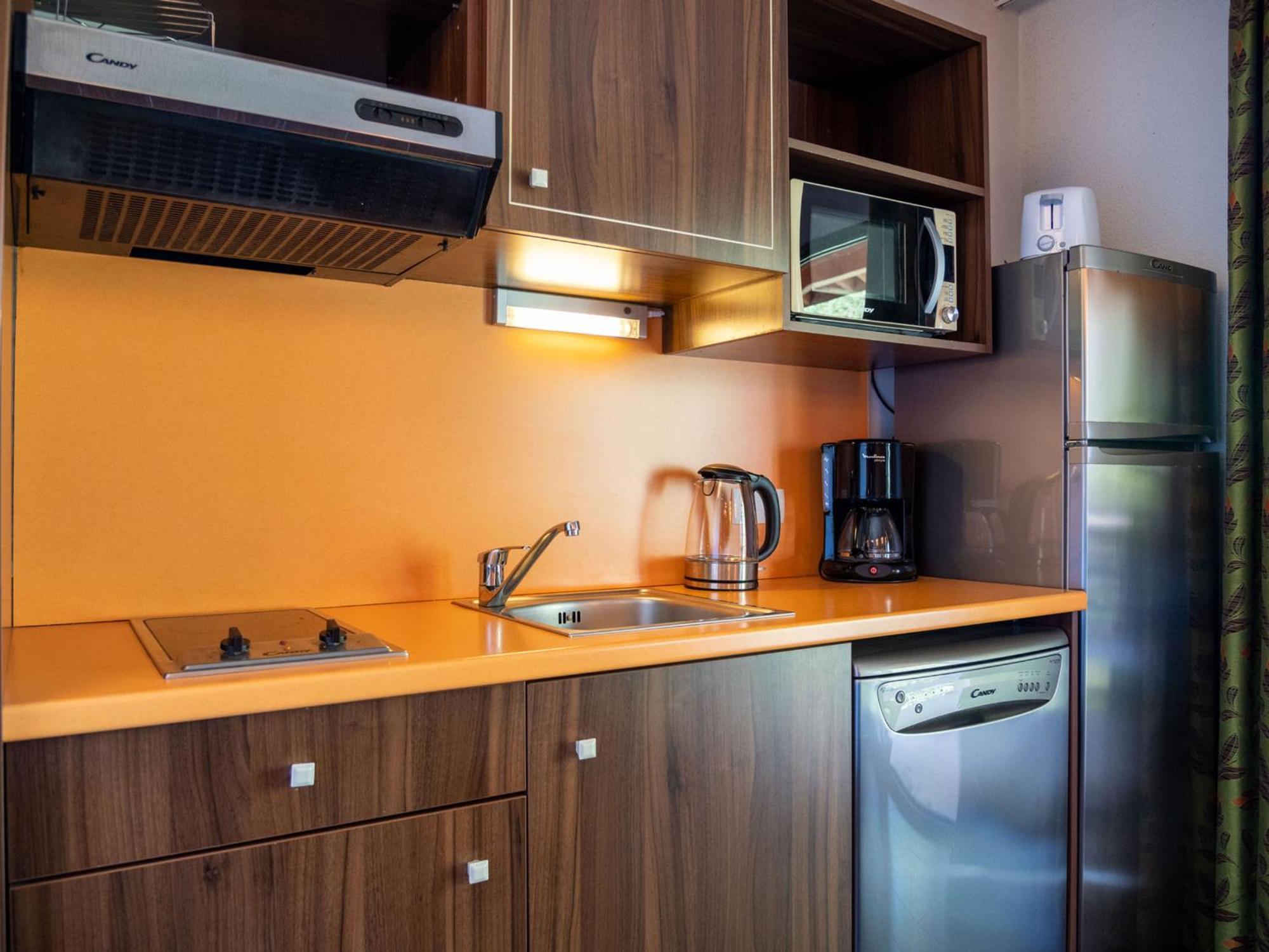 Studio 4 Personnes Avec Piscine Et Sauna - Residence Chateau Des Magnans - Jausiers - Fr-1-165B-45 Экстерьер фото